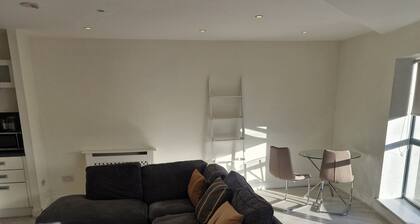 Charming 2-bedroom apartment in Citywest Dublin perfect for your stay, Luas stop