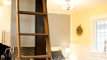 2 bedrooms, iron/ironing board, travel crib, free WiFi