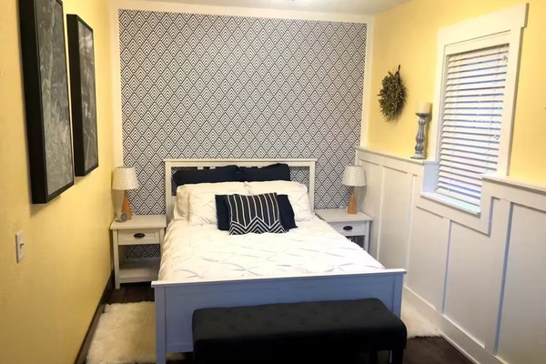 2 soverom, strykejern/-brett, reiseseng for barn og wi-fi (inkludert)