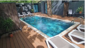 Piscina a l'aire lliure 