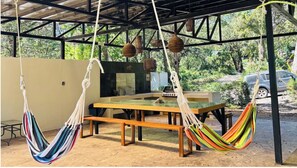 Outdoor dining - Unique Dome 2, AC, pool,400 yards to Beach,sleeps 2,Isla Tortuga,Bioluminescence (Paquera)