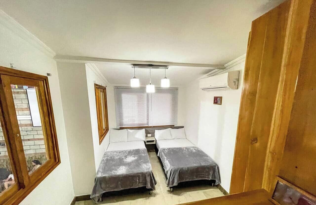 6 bedrooms, iron/ironing board, WiFi, bed sheets