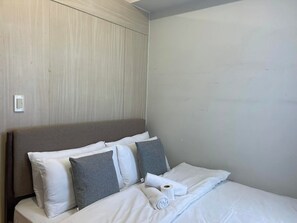 Bügeleisen/Bügelbrett, WLAN, Bettwäsche