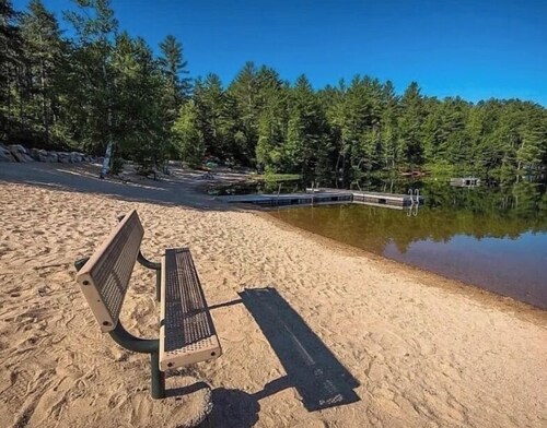Enjoy an all seasons retreat, perfect for relaxing getaways in Tamworth NH