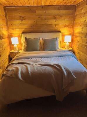 3 habitaciones, cuna de viaje, wifi gratis y ropa de cama