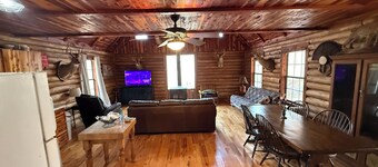 Log cabin located in Morris, Ga