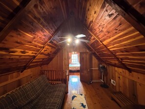 Interior - Log cabin located in Morris, Ga (Morris)