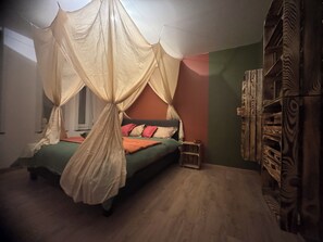 2 chambres, fer et planche à repasser, Wi-Fi gratuit, draps fournis
