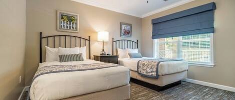 Fer et planche à repasser, Wi-Fi, draps fournis