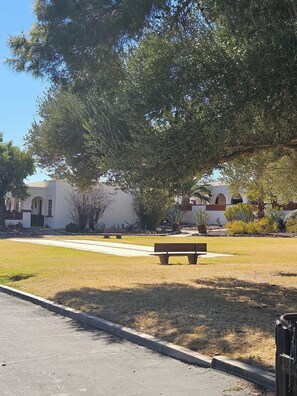 Property grounds - Casita Cactus Rose (Green Valley)