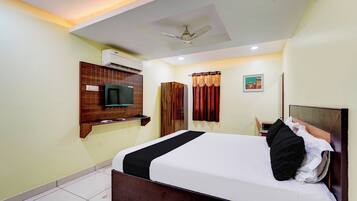 Deluxe-værelse | Skrivebord, arbejdsområde til bærbare computere, gratis Wi-Fi