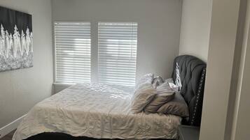 2 Schlafzimmer, WLAN, BettwÀsche