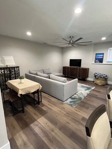 NEW 2BR! PRIME LAKE TAHOE Walk-to-Everything - Minutes from LAKE!