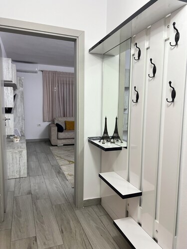 Bright & Stylish 2-BR in Heart of Tiranë