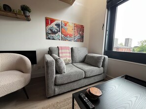 Living area - Stylish Duplex Apartment in Central Manchester (Manchester)