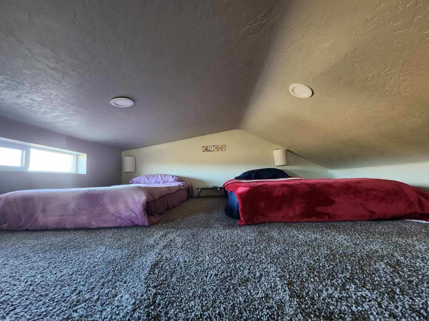 3 chambres, fer et planche à repasser, Wi-Fi, draps fournis