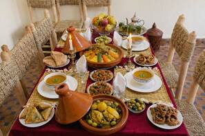 Dining - riad la joie (marrakech)