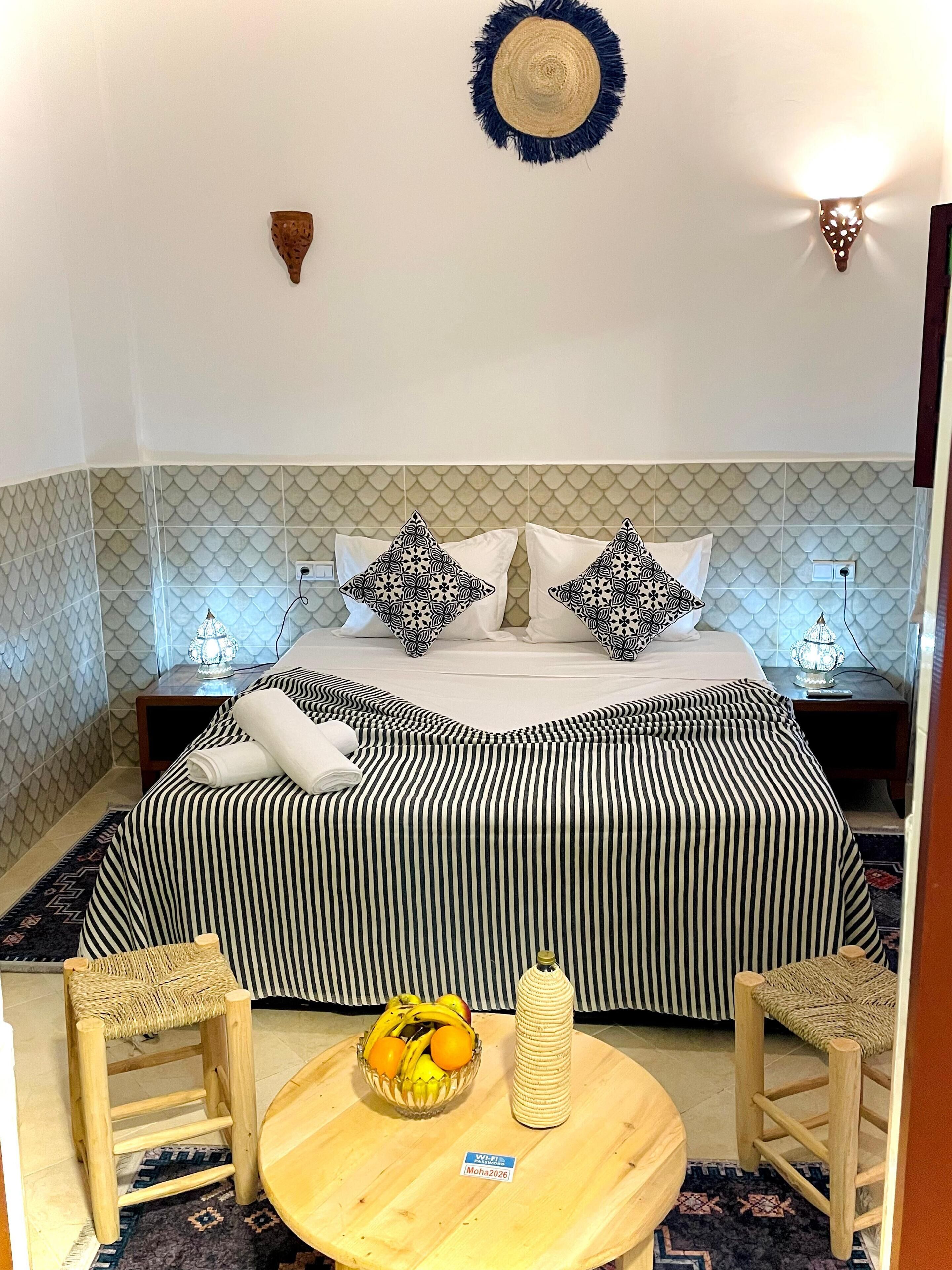 Comfort dubbelrum - 1 queensize-säng - uteplats | Gratis wi-fi och rullstolsanpassning
