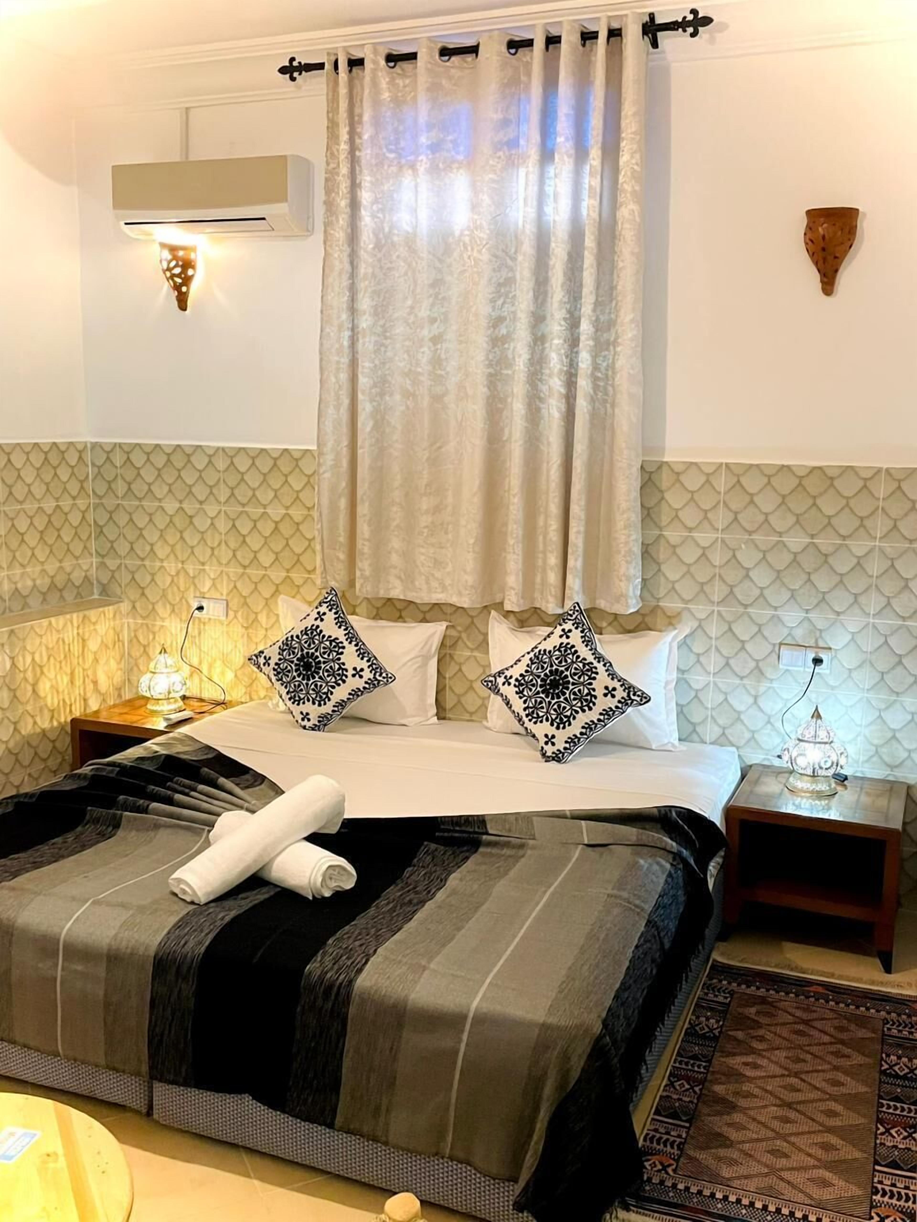 Comfort Room, 1 Queen Bed | Free WiFi, wheelchair access