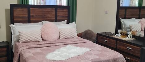 Iron/ironing board, WiFi, bed sheets