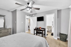 1 bedroom, desk, iron/ironing board, free WiFi