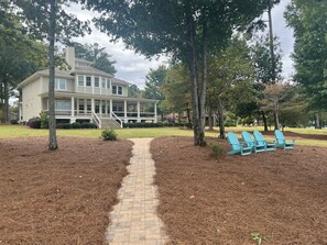 Exterior - Lakefront Lake Oconee Retreat ~ 5BR/4.5BA ~ MASTERS WEEK ONLY (Eatonton)