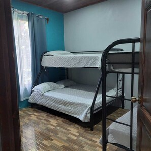 2 slaapkamers, gratis wifi, beddengoed