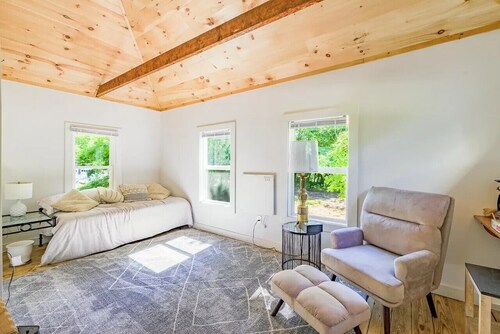 Amazing 2-bdrm apartment in quintessential coastal Friendship, Maine - 1st floor