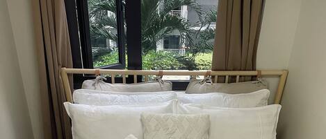 Fer et planche à repasser, accès Internet, draps fournis