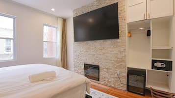 6 habitaciones, tabla de planchar con plancha, wifi y ropa de cama