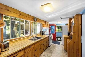 Microwave, oven, stovetop