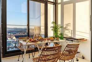 Basic Room, 1 Bedroom (201) | 1 bedroom, free WiFi - Gyeongju Heybreeze Pool Villa (Gyeongju)