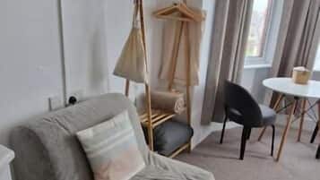 Standard Double Room, Sea View | Living area