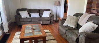 Rustic 3Bed 2Bath Home near Downtown PDC