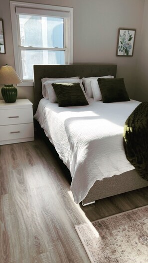 4 chambres, fer et planche à repasser, Wi-Fi, draps fournis