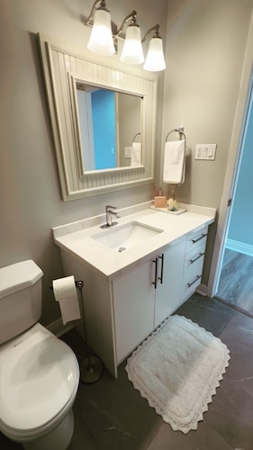 Modern  4Bdrm 3 Bath Family Home in quiet area in Meadowvale with kids play room