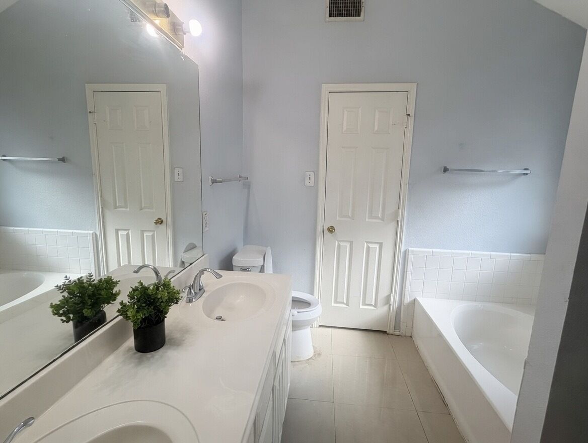Shower, bidet, towels, soap
