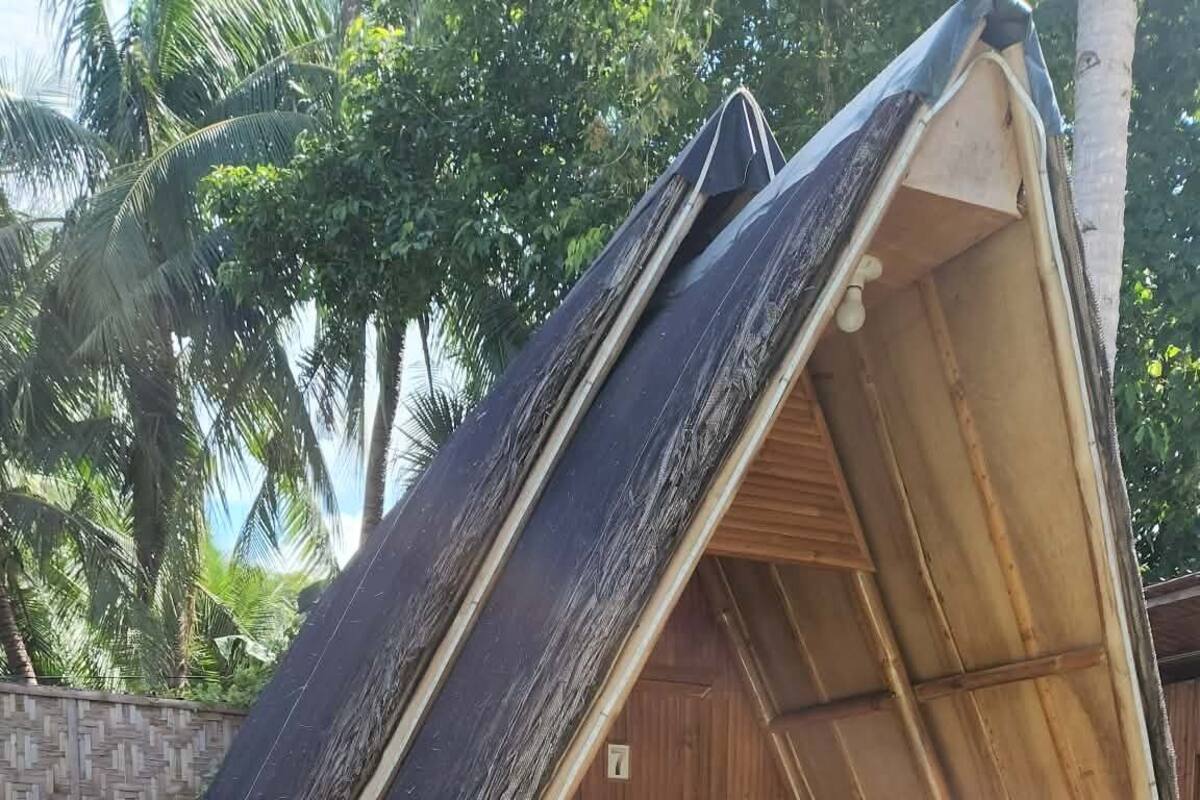 Comfort Single Room, Pool View | Property grounds