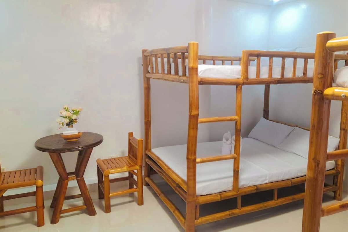 Kamar Quadruple Khas | Wi-Fi gratis dan seprai linen