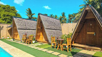 Comfort Single Room, Pool View | Bathroom | Free toiletries, towels, soap, shampoo