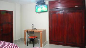 Desk, laptop workspace, free WiFi