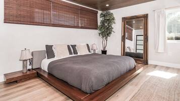 Strykejern/-brett, wi-fi og sengetøy