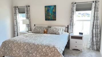 2 slaapkamers, een bureau, wifi, beddengoed