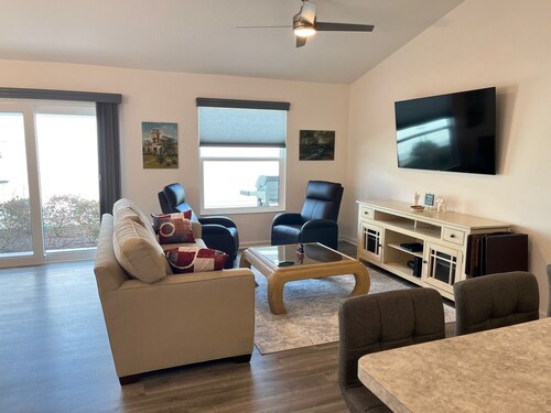 The Villages Florida - Cozy 2 Bedroom 2 Bath villa in Village of Lake Denham!