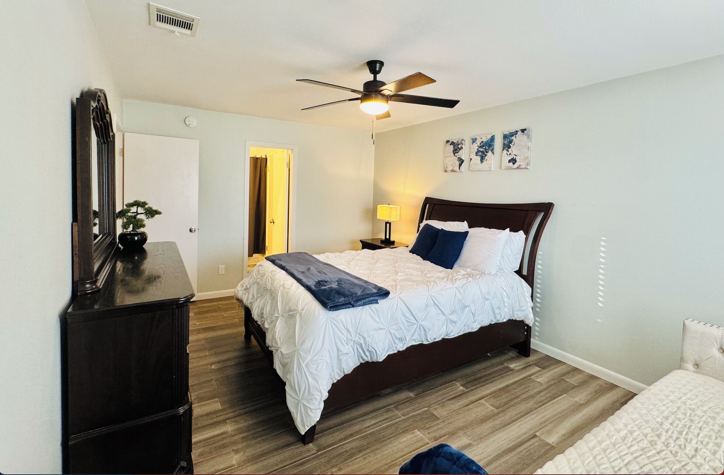 3 bedrooms, free WiFi, bed sheets