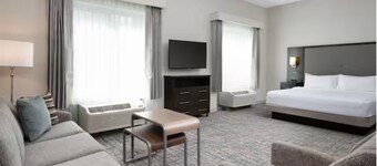 Lovely 1-bedroom hotel in peaceful San Jose perfect for your stay