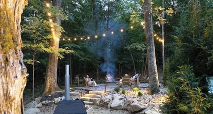 GLAMPING DOME WITH WOOD BURNING HOT TUB NEAR MAMMOTH CAVE