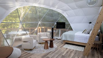 WiFi, bed sheets
