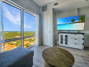 TV - Luau Tower I Studio 7611 | 16th Floor | Sandestin Resort Book NOW! (Miramar Beach)