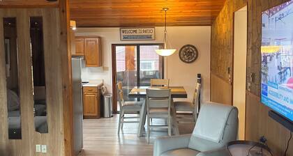 Cozy 3-bedroom cabin in adorable Gimli, Manitoba